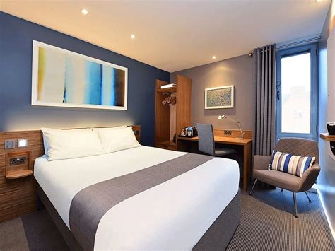 Hotel Room In London City Centre.
